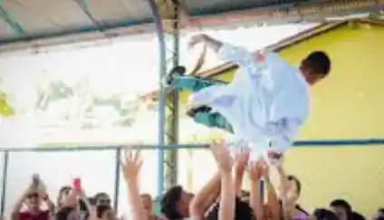 Aluno ganha Bolsa no curso de medicina